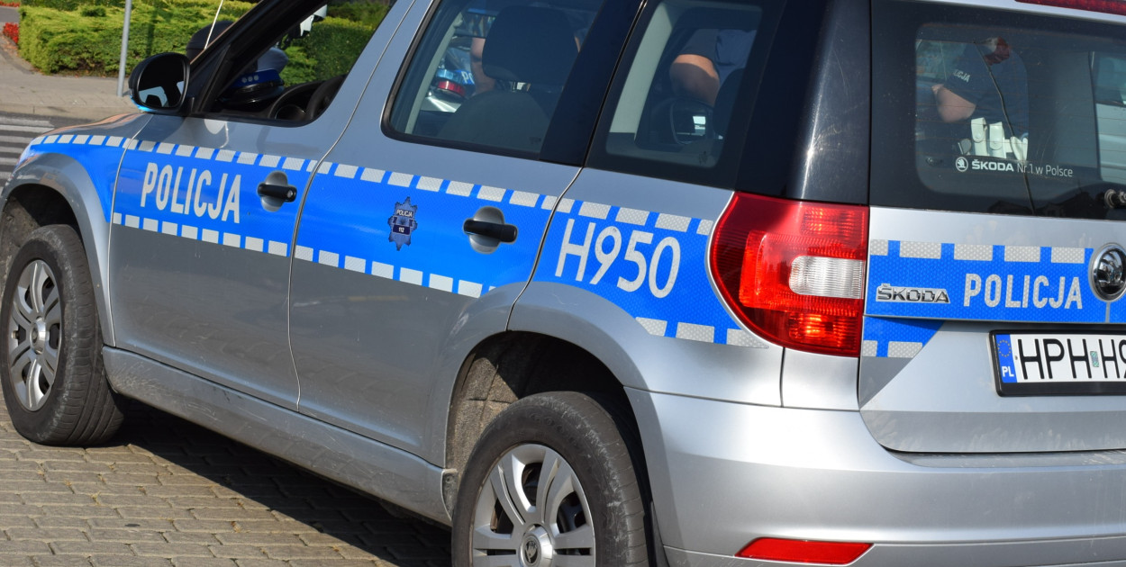 Cztery dziewczynki przyłapane na kradzieży w markecie