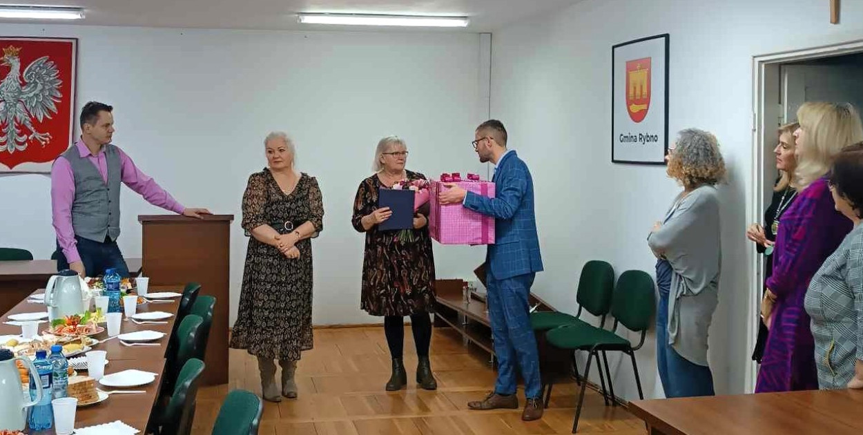 Rybno: pożegnanie Grażyny Miszczak, pracownika GOPS z 29-letnim stażem