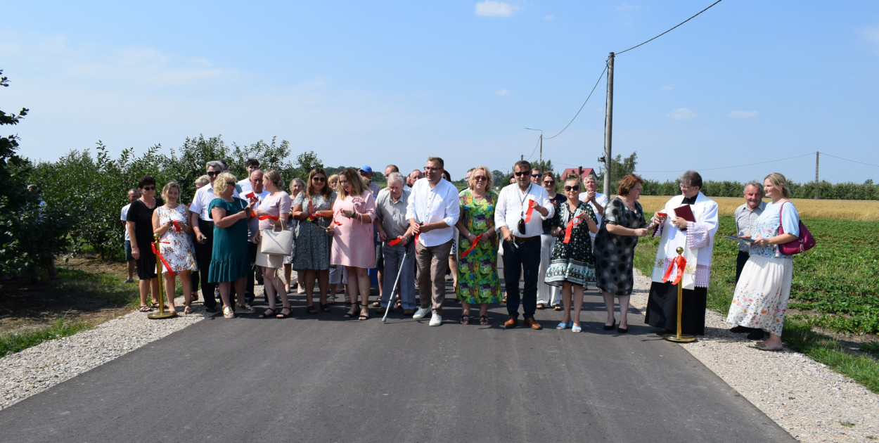 Trzy drogi powiatowe w gminie Iłów wyremontowane