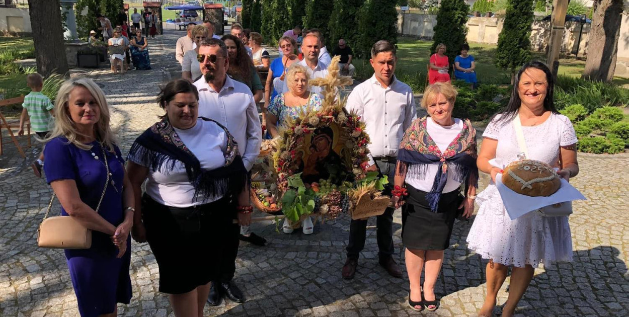 Dożynki parafialne w Młodzieszynie połączone z odpustem