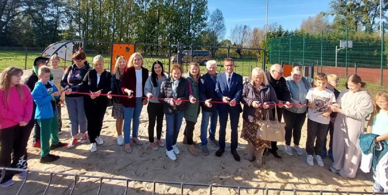 Historyczna data w Gminie Rybno, plac uroczyście otwarty