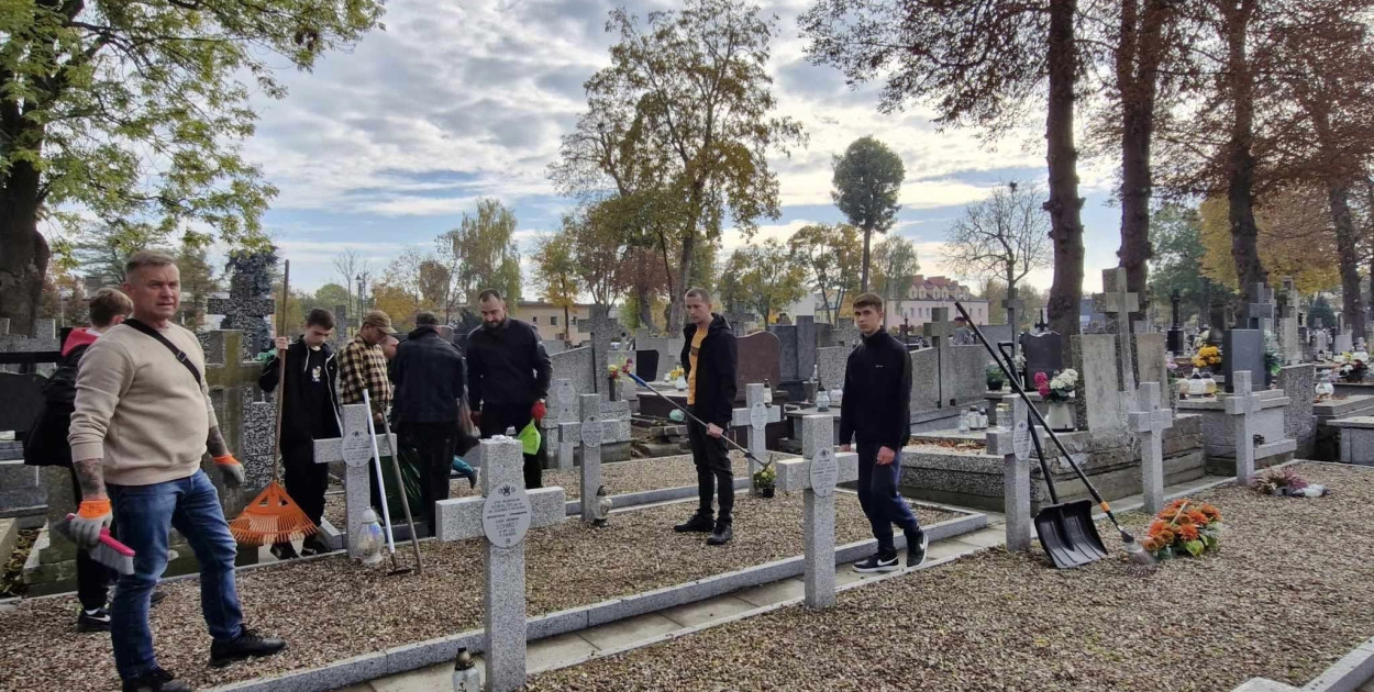 Światełko dla żołnierza, to już 24 lata. Wojewoda: jest lepiej