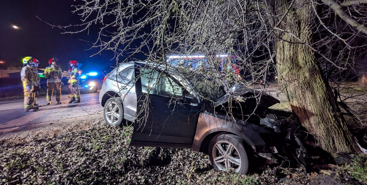 Wypadek w Elżbietowie, nie żyje kierowca