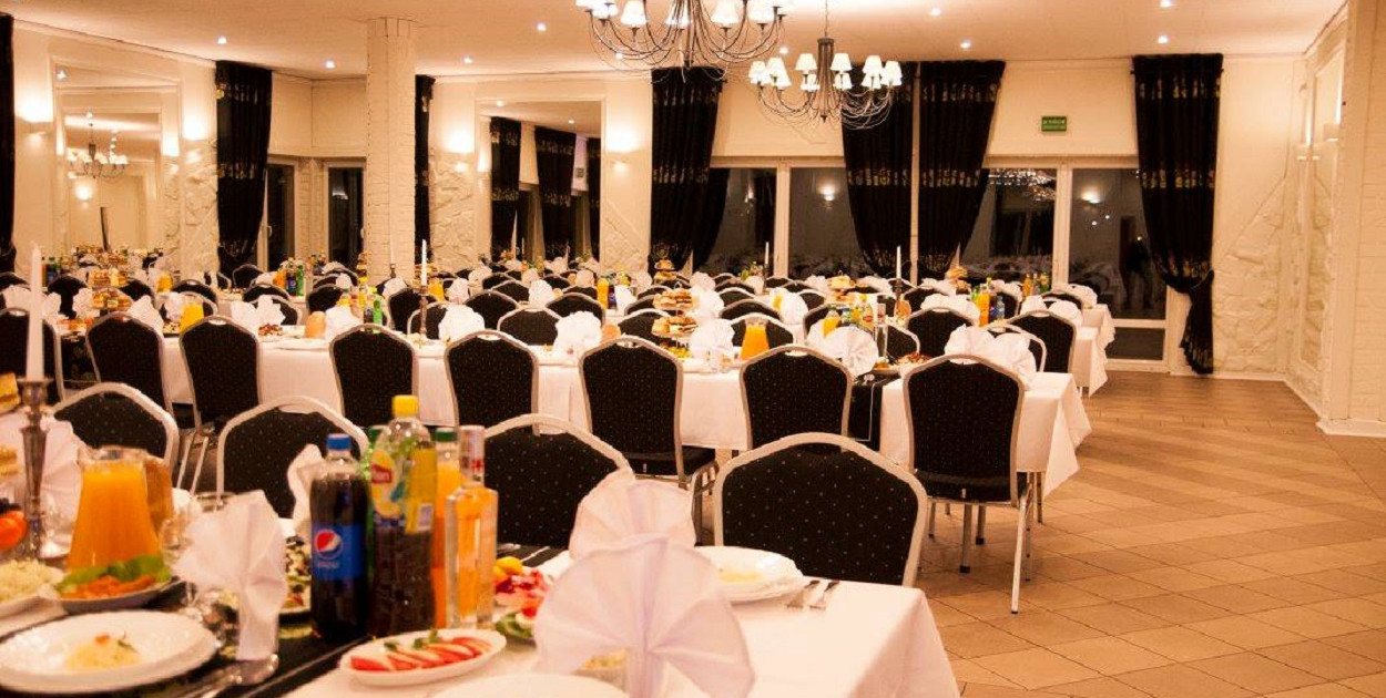 Bale karnawałowe w okolicy: sprawdzamy gdzie i za ile