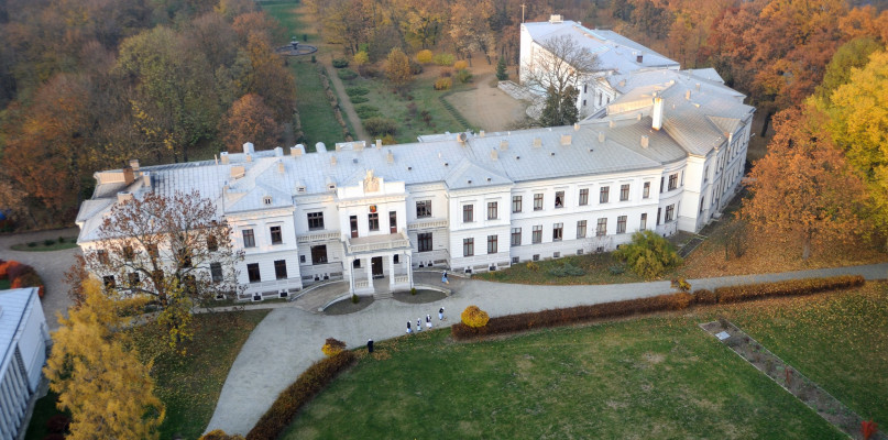 Foto Liceum Ogólnokształcące Sióstr Niepokalanek w Szymanowie