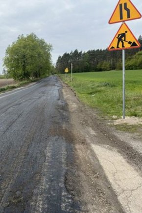 Trwa remont drogi powiatowej Budy Stare – Młodzieszyn-13883