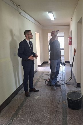 Gmina Rybno: rozpoczął się remont parteru urzędu gminy-15543