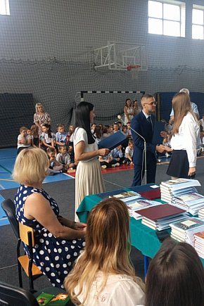 Stypendia Wójta Gminy Rybno dla uczniów wręczone-15841