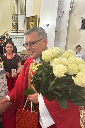 Szymanów: pożegnali jednego, powitali drugiego księdza-15868