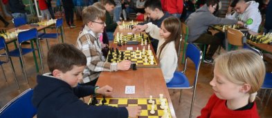 Powiatowy turniej szachowy-4700