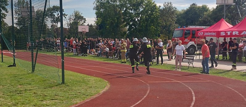 Powiatowe zawody sportowo - pożarnicze w Rybnie