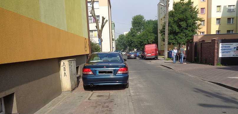 Czerwcowy mistrz parkowania