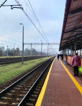 Pociągi Intercity wracają do Sochaczewa: radość skryta w cieniu-66348