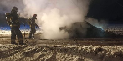 Pożar auta w gminie Młodzieszynie-66396