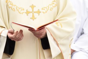 Episkopat przygotował dekret. Będą kolosalne kary finansowe dla księży-67768