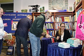 Spotkanie z Ałbeną Grabowską, autorką Stulecia Winnych-70774