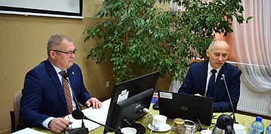 Na sesji rady gminy Nowa Sucha o cenach za odbiór odpadów-70913
