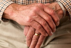 Nowa wsparcie dla seniorów coraz bliżej. Rząd obiecuje bon senioralny-72898