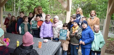 Eko wianek wybrany, uroczyście w Domu Dziecka w Chodakowie-74242