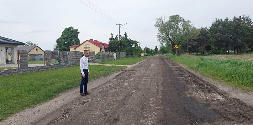 Ruszył remont drogi powiatowej Rybno - Żdżarów - 74681