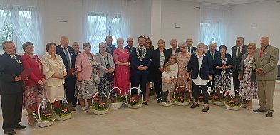 Odznaczeni medalami za długoletnie pożycie małżeńskie, uroczyście w Rybnie-78384