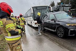 Zderzenie osobówki z autobusem na 15. Sierpnia [AKTUALIZACJA]-82313