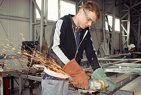 Skrócony tydzień pracy w Polsce? Ministerstwo szykuje kolejne kroki-83502