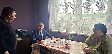 Rybno: nie możesz przyjść do wójta, wójt przyjdzie do ciebie-83869