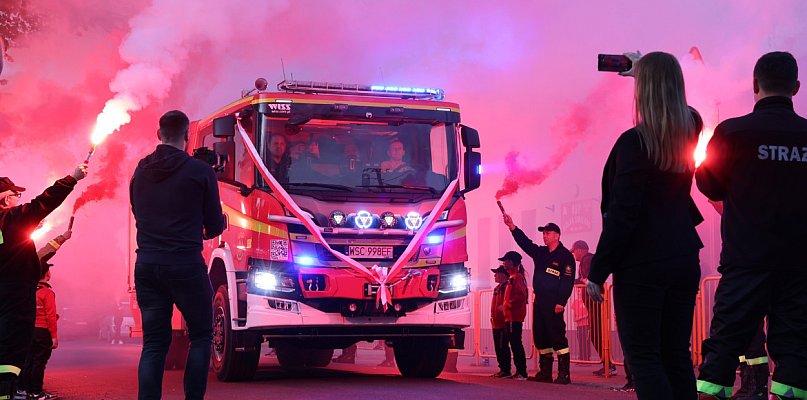 Tak świętowała Gmina Brochów: chodzi o nowy pojazd - 83852