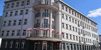 Przedstawiciele PCPR w ratuszu, tematem przewodnim rodzicielstwo zastępcze-83937