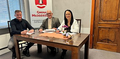 Cmentarz w Juliopolu do renowacji, umowa podpisana-84044