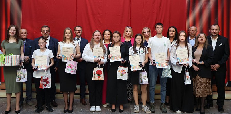 Oto tegoroczna Wspaniała Ósemka w powiecie sochaczewskim [FOTO] - 84147