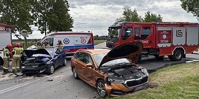 Wypadek na DW 705 w Malanowie, dwie osoby w szpitalu-84244