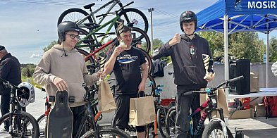 Zawody Rowerowe na Pumptracku. Pompowali ile sił-84259
