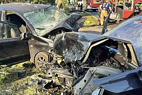 Tragiczny wypadek w Strzyżewie. Nie żyje kierowca, dwie osoby są ranne -84333