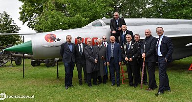 Koło lotników wkrótce ze sztandarem, zapraszamy na obchody-84405