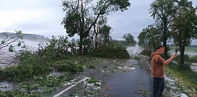 Nawałnica nad pobliskim Drobinem, groźnie w pogodzie-84560