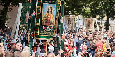 Boże Ciało w Łowiczu. Kolorowe serce tradycji-84918