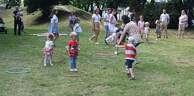 Wakacje na placach zabaw dla dzieci, miasto podaje harmonogram pikników-84988