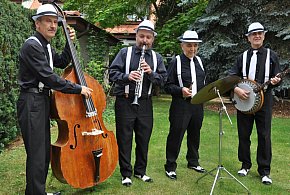 Nowość w Garbolewskim: na dechach i z muzyką na żywo-85197