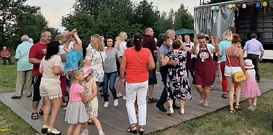 Wielka Wakacyjna Potańcówka w Matyldowie, zaprasza wójt Damian Jaworski-85196
