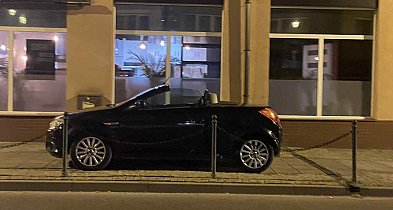 Jak on tam wjechał, czyli mistrz parkowania z Warszawskiej-85361