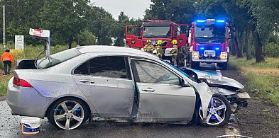 Wypadek w Tułowicach, jedna osoba trafiła do szpitala-85464