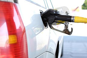 Ceny paliw w Polsce. Benzyna i LPG tanieją, ale diesel nie chce odpuścić-85492