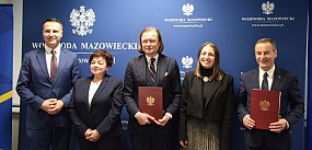 Wojewoda z wizytą w Błoniu, 42 miliony na inwestycję