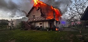 Pożar domu w Sochaczewie, są poszkodowani