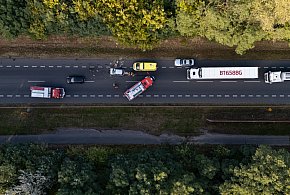 Zderzenie samochodów na obwodnicy w Kuznocinie, poszkodowana kobieta-87103