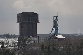 Pięcioletnie urlopy i nawet 170 tys. zł odprawy. Zmiany dla dużej grupy-87160