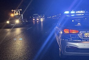 Policja o śmiertelnym potrąceniu: w zdarzeniu brały udział dwa pojazdy-87894