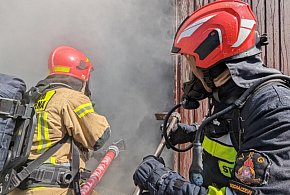 Pożar w Kożuszkach Parcel, trwa kilkugodzinna akcja gaszenia-88604